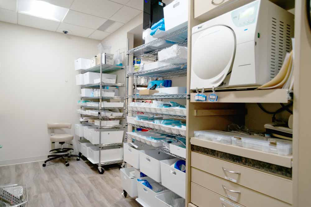 Dentist in Calgary Aviation Dental Emergency Dentist